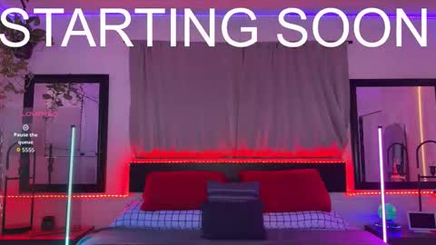 JcMax305 online show from December 19, 11:40 am