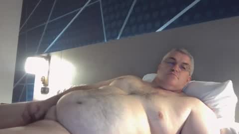 Snapshot of jecko71 chatting on March 9, 5:55 am dadbody71 online show from March 9, 5:55 am
