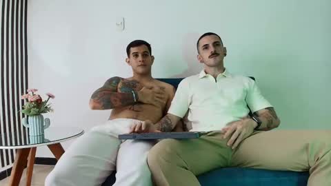 Jeff and Mugi  Independent model online show from January 29, 6:39 pm