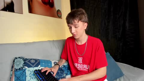 Snapshot of jeremy_salvatore_ chatting on January 17, 8:24 am jero independent model online show from January 17, 8:24 am