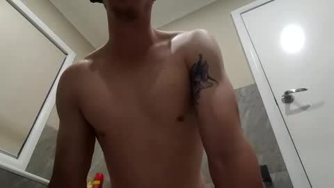 Snapshot of jerkmaster_2012 chatting on January 11, 1:22 pm NaughtyBoy - online show from January 11, 1:22 pm