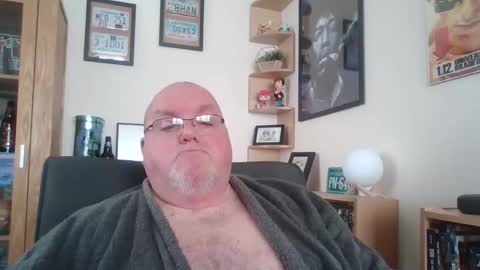 Snapshot of jerseyhammer01 chatting on February 24, 8:38 am Harry online show from February 24, 8:38 am