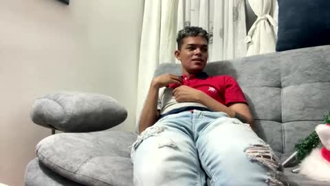 Snapshot of jesse_real chatting on January 12, 6:06 am EL JESSE REAL online show from January 12, 6:06 am