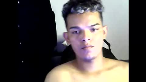 Snapshot of jesse_real chatting on December 19, 2:57 pm EL JESSE REAL online show from December 19, 2:57 pm