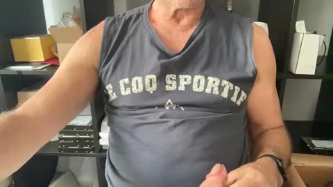Snapshot of jesuiscoquinoui chatting on January 5, 5:09 am Jesuiscoquin online show from January 5, 5:09 am