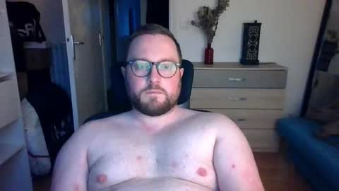 jeuneloup92 online show from November 3, 5:04 pm