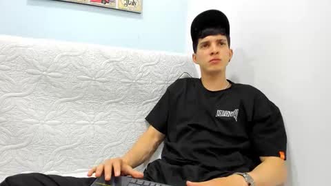 Jheampiero online show from February 18, 9:56 pm