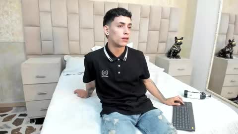 jhoanleandro online show from October 13, 10:16 pm