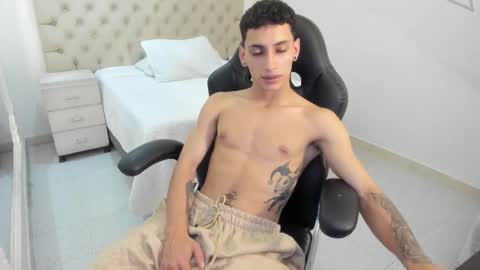 jhoanleandro online show from October 1, 5:33 am