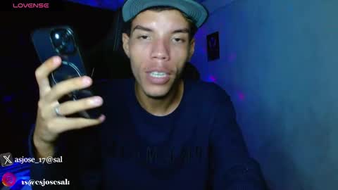 Jhohan Fox online show from December 15, 6:10 am