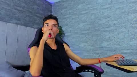 Jhohan Fox online show from November 12, 8:09 am