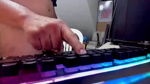 Snapshot of jhonatan_morales_s chatting on October 18, 5:34 am jhonatan_morales_s online show from October 18, 5:34 am