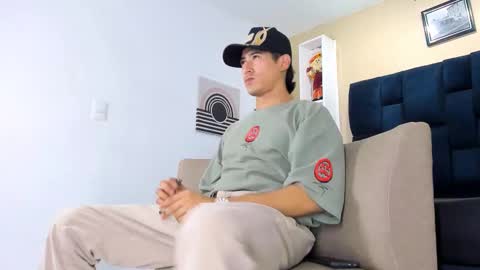 Snapshot of jhonn_rhyss chatting on September 14, 7:27 pm Jhon online show from September 14, 7:27 pm