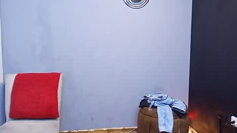 jhonny_thes28 online show from November 19, 2:33 am