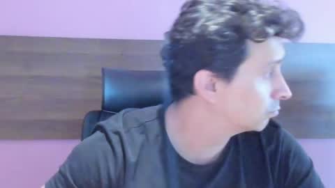 jhonnymonkey online show from April 2, 5:43 pm