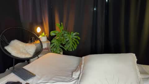 Jhonny  online show from March 7, 4:21 am