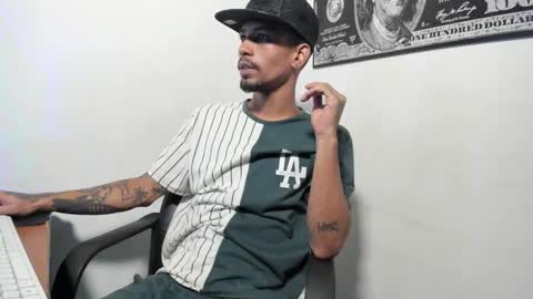 jhonson821 online show from December 18, 7:37 am