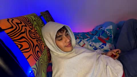 MODELO INDEPENDIENTE online show from February 20, 6:26 am