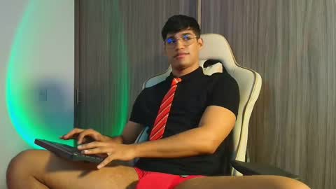 Jimmy Leeh online show from November 14, 5:54 am