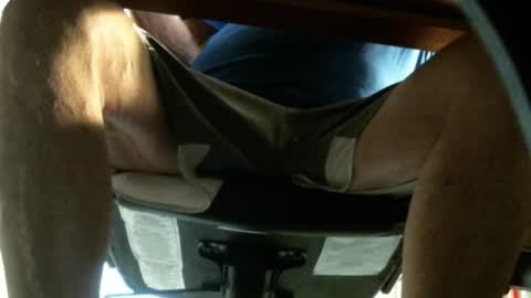 jimwellhung online show from November 30, 2:41 pm