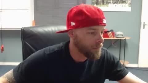 Snapshot of jjameson41 chatting on February 1, 5:07 am JamesJan van Rebel online show from February 1, 5:07 am