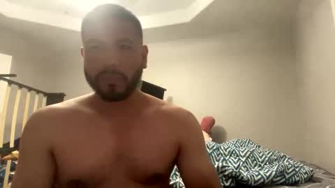 jjuarez5409 online show from February 4, 1:22 am