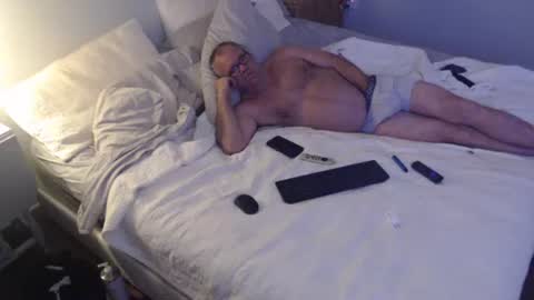 The best time guy online show from November 26, 8:50 am