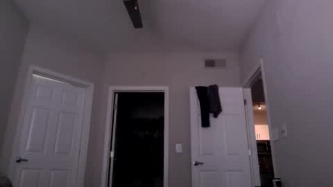 jmeaty5 online show from December 17, 4:13 pm