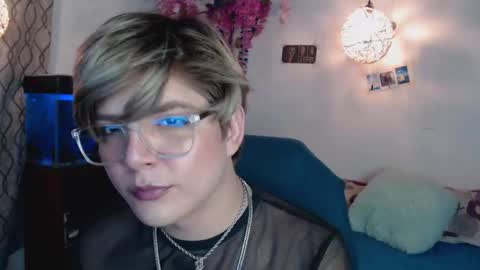 Nick online show from February 19, 1:40 am