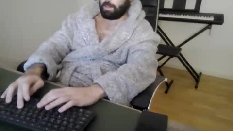 joaodias_18 online show from January 6, 9:52 pm