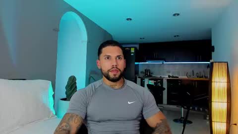 joe_esthetic online show from February 10, 10:40 pm