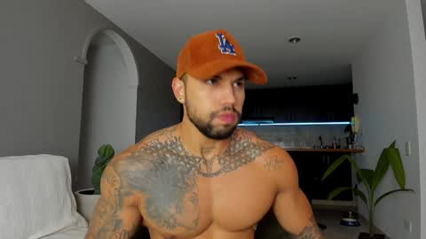 joe_esthetic online show from January 16, 11:48 pm