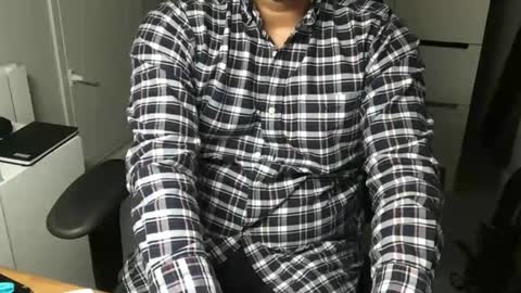 joeshades21 online show from January 20, 10:04 pm