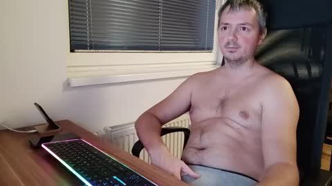 Jogger1991 online show from December 7, 7:43 pm