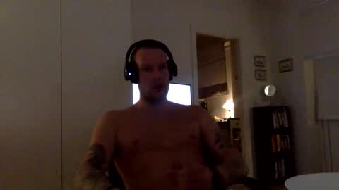 johannesjohnsson780 online show from February 11, 6:35 pm