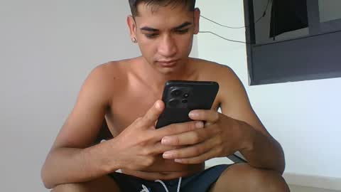 johan online show from March 4, 2:10 pm