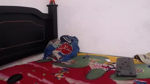 Snapshot of john_balthor chatting on December 27, 1:39 pm online show from December 27, 1:39 pm