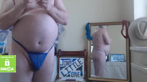 Snapshot of john_little_one chatting on January 24, 11:04 am JOHN online show from January 24, 11:04 am
