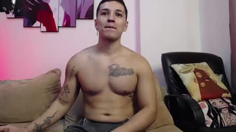 Snapshot of john_s117 chatting on October 18, 5:45 am JOHN online show from October 18, 5:45 am
