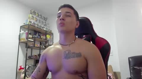 Snapshot of john_s117 chatting on September 9, 9:57 pm JOHN online show from September 9, 9:57 pm