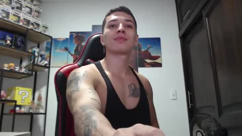 Snapshot of john_s117 chatting on January 12, 3:39 am JOHN online show from January 12, 3:39 am