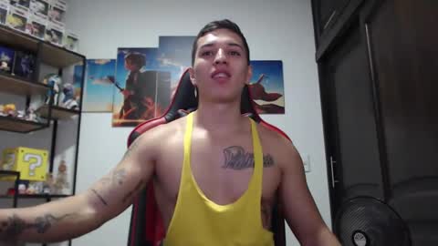 Snapshot of john_s117 chatting on January 14, 2:19 am JOHN online show from January 14, 2:19 am