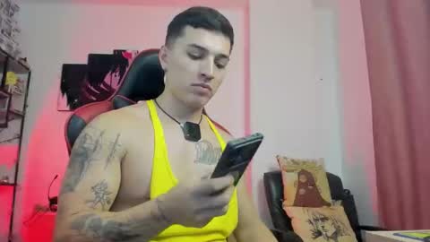 Snapshot of john_s117 chatting on September 27, 10:29 pm JOHN online show from September 27, 10:29 pm