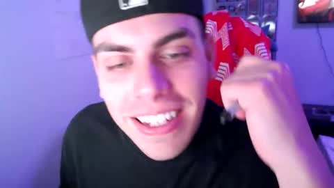 JAXX online show from April 4, 4:09 am