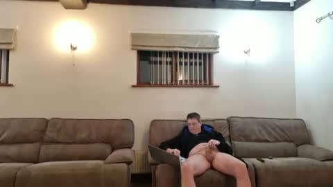 johnathan_stuart33 online show from February 27, 1:51 am