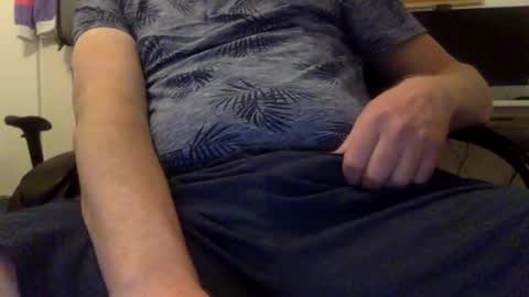 Snapshot of johnjerkof chatting on March 8, 9:29 pm johnjerkof online show from March 8, 9:29 pm