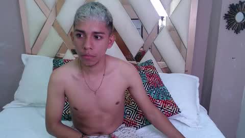 JOHNN MILLER online show from December 17, 7:20 pm