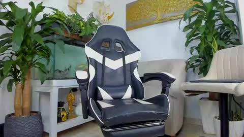 JOHNNY online show from April 21, 2:04 am