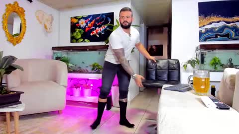 JOHNNY online show from March 6, 10:36 pm