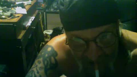 johnnyshung1 online show from November 11, 3:28 pm